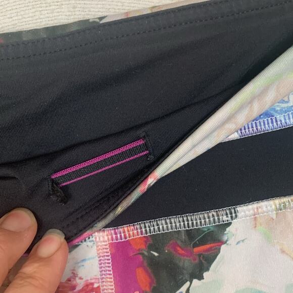 Lululemon size 8 Run inspire crop II leggings luxtreme white pink splatter mesh - Picture 7 of 13